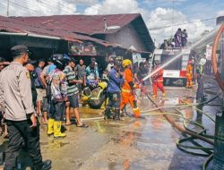 Pasar Senggo Kuala Dua Membara, 11 Ruko Ludes Dilalap Api