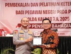 Kapolda Kalbar Bekali Personel Polri dan ASN Jelang Purna Tugas