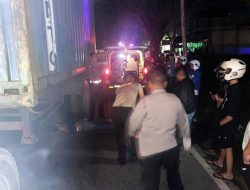 Truk Trailer Senggol Motor Pengendara Tewas di Tempat