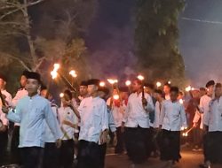 Semarak Sambut Ramadhan, Bupati Sujiwo dan Habib Toha Aljufri, Bersama Ribuan Pawai Obor
