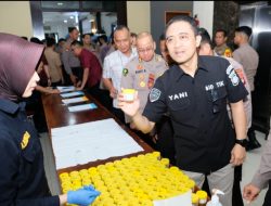 Komitmen Wujudkan Institusi Bersih, Polda Kalbar Mendadak Gelar Tes Urine