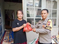 Polri Perduli: Bhabinkamtibmas Sukaharja Bagikan Daging Qurban Kepada Warga Binaan