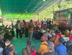 Polsek Jelai Hulu dan Instansi Terkait Laksanakan Pengamanan Pembukaan Portal Adat Akses PT. FAPE dan PT. USP