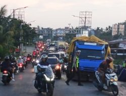 Jembatan Kapuas 2 Macet, Polres Kubu Raya Sentil Pengusaha